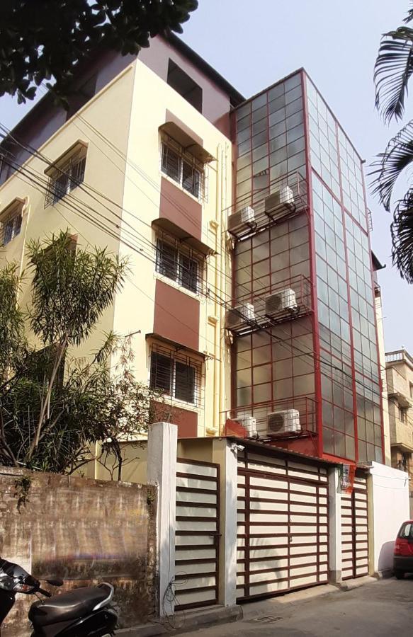 Soukyam Hotel Колката Екстериор снимка