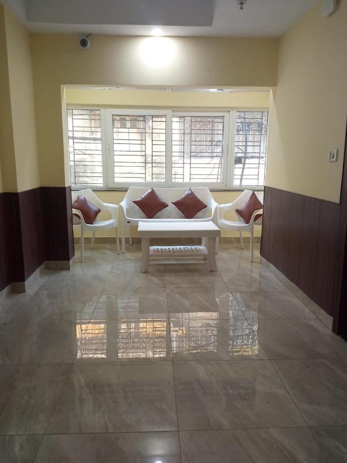 Soukyam Hotel Колката Екстериор снимка